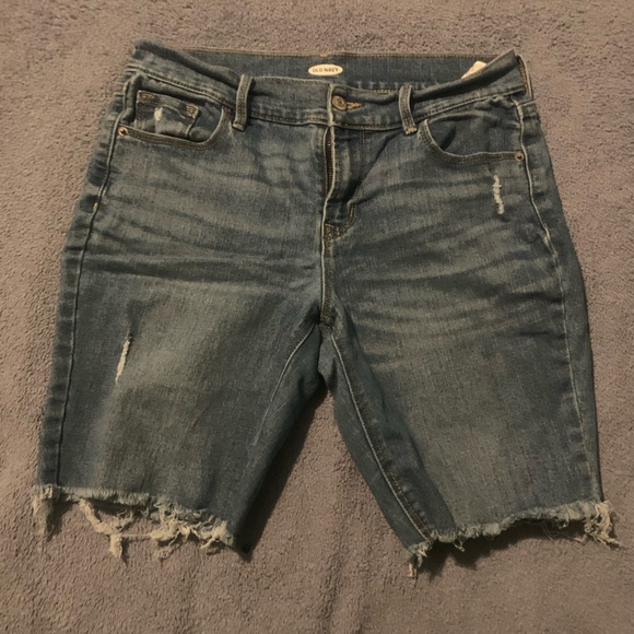 Old Navy Pants - Old Navy Size 4 Distressed Ripped Jean Shorts